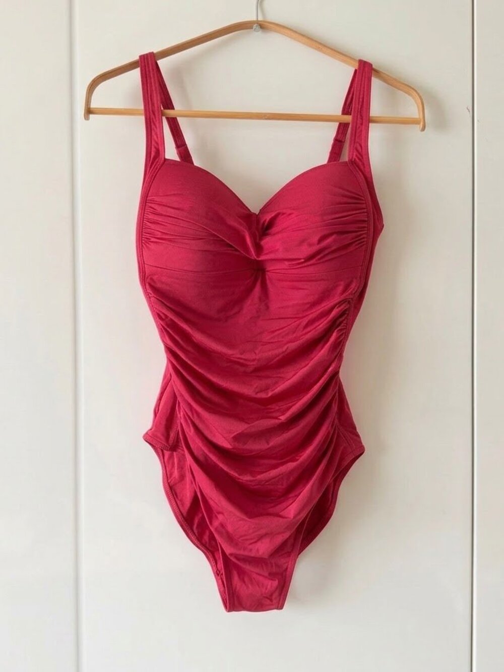 Bond-Eye Australia Womens 6 D/DD Cherry Red Twist Front One Piece Swimsuit Swim
